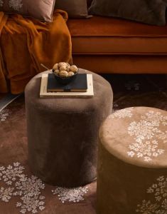 ESSENZA Furry Chocolate Pouf
