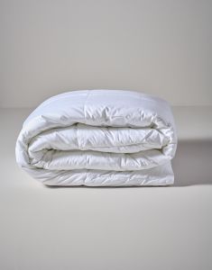 Essenza The Down Alternative Wit Dekbed 200 x 220 cm