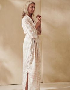 ESSENZA Jula Aurelie Antique white Kimono XL