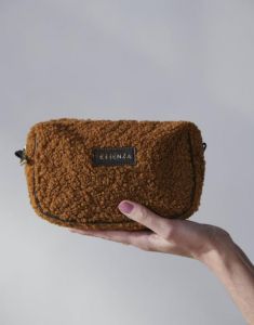 ESSENZA Megan Teddy Leather brown Make-up tasje Small
