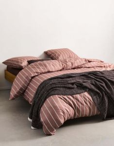 Marc O'Polo Rivar Aubergine Plaid 130 x 170 cm