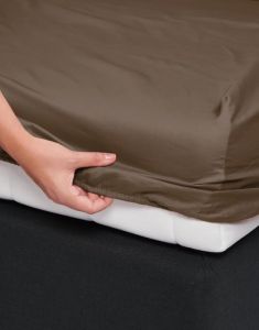 ESSENZA Satin Cafe Noir Fitted sheet 140 x 200 cm