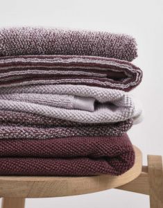 Marc O'Polo Timeless Uni Aubergine Handdoek 70 x 140 cm