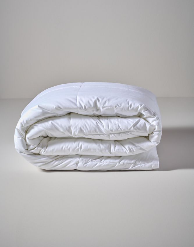 Essenza The Down Alternative Wit Dekbed 140 x 220 cm