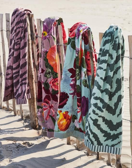 Verminderen Kosmisch Immuniseren ESSENZA Belen Strandlaken Lauriergroen 100 x 180 cm