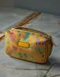 Essenza Megan Marigold Flower ochre Make-up tas 20x8x11