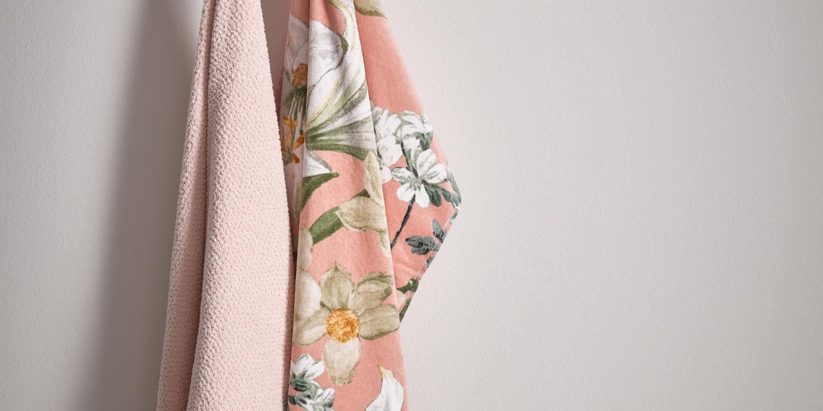 Duurzame handdoeken in de kleur roze