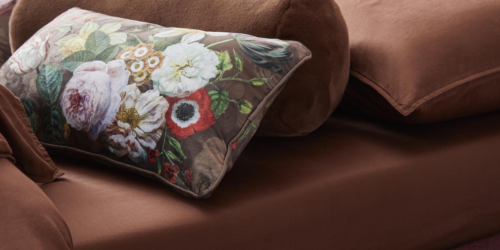ESSENZA HOME Brown is the new black