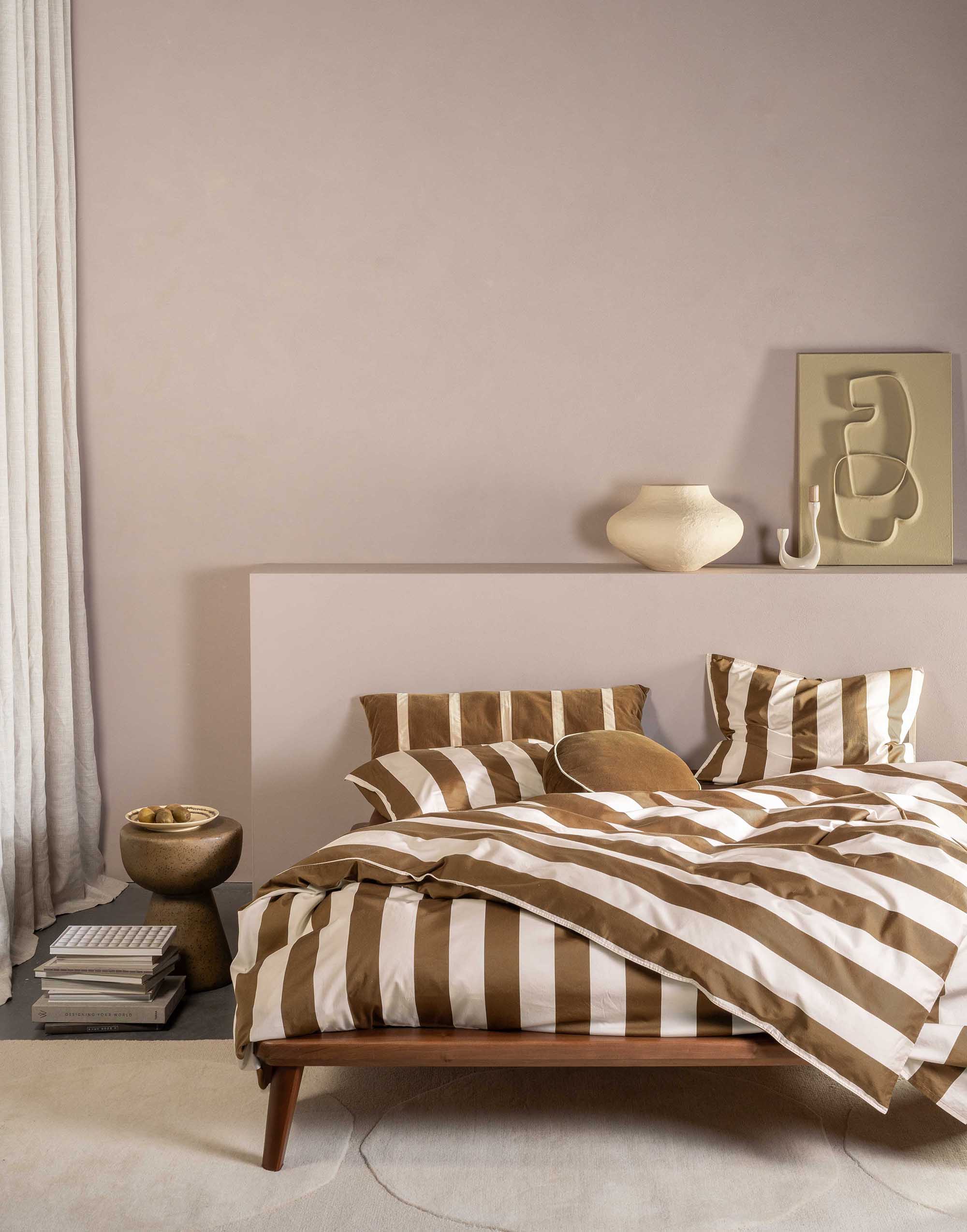 Minte Stripe dekbedovertrek in Slate Brown - Vanilla