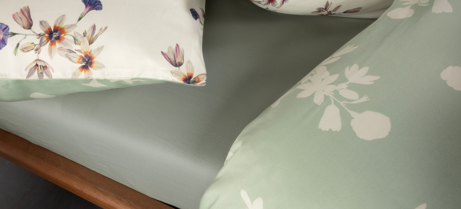 ESSENZA Minte Dusty green Hoeslaken 160 x 200 cm